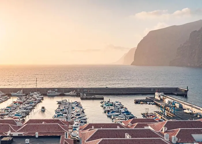 Zama Tamara * אקנטילדו דה לוס גיגנטס